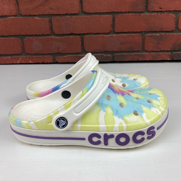 CROCS‎ Tie-Dye Sandals Size 7 - Picture 3 of 6